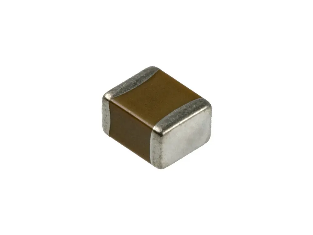 Expresní doručení | CC0805JRNPO9BN331 Keramický kondenzátor SMD 0805 330pF/50V
