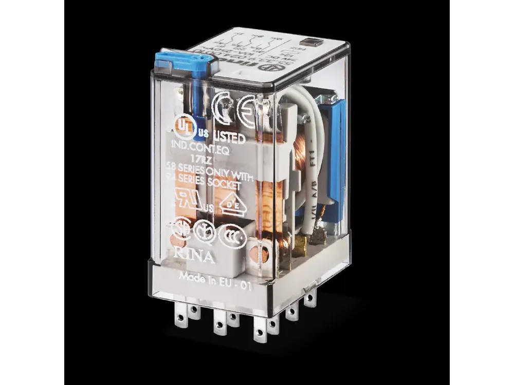 Relé 110V AC, 3PDT, 10A, Finder 55.33.8.110.0010 - Akce